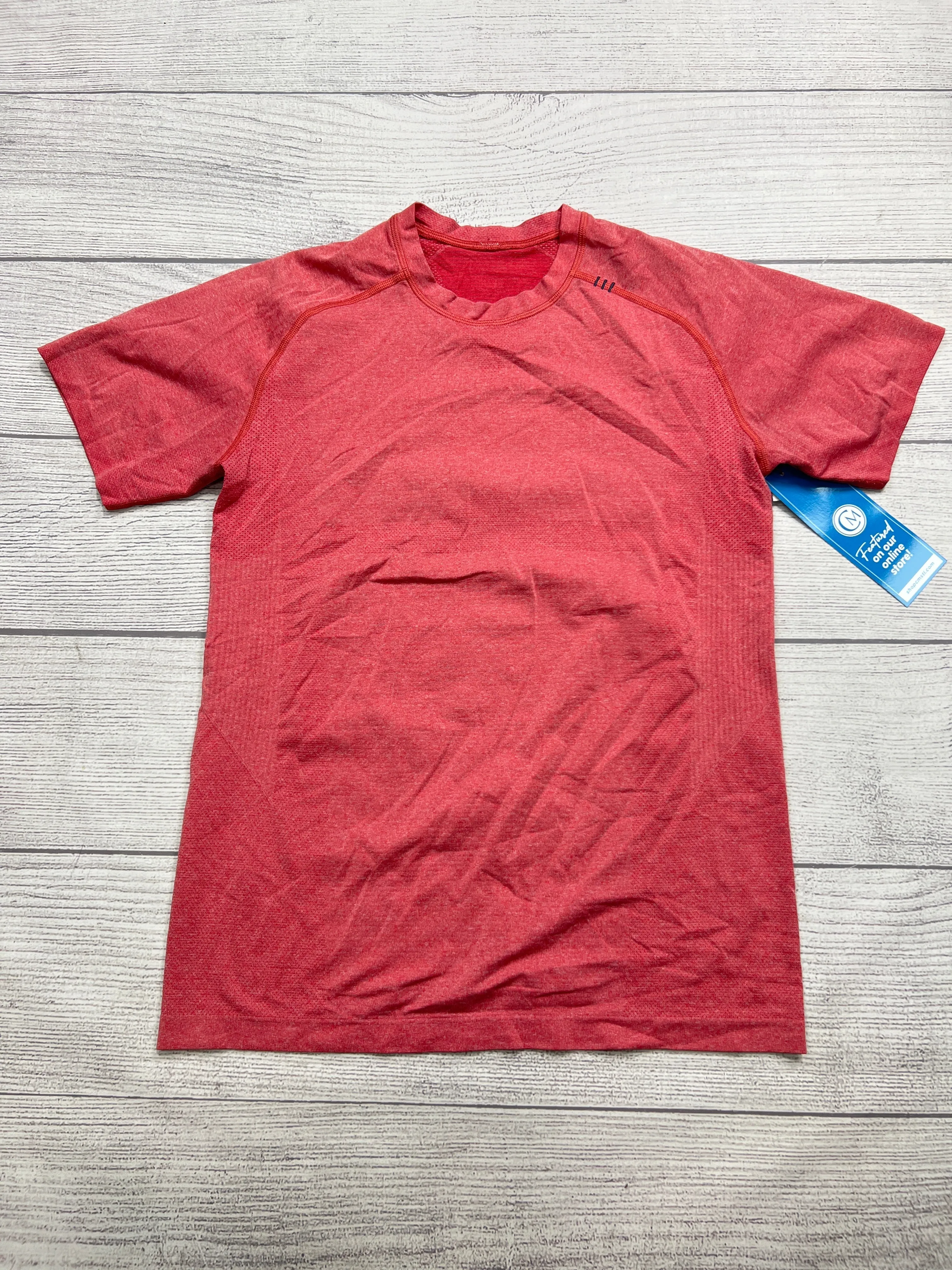 Athletic Top Short Sleeve By Lululemon In Red, Size: Men S