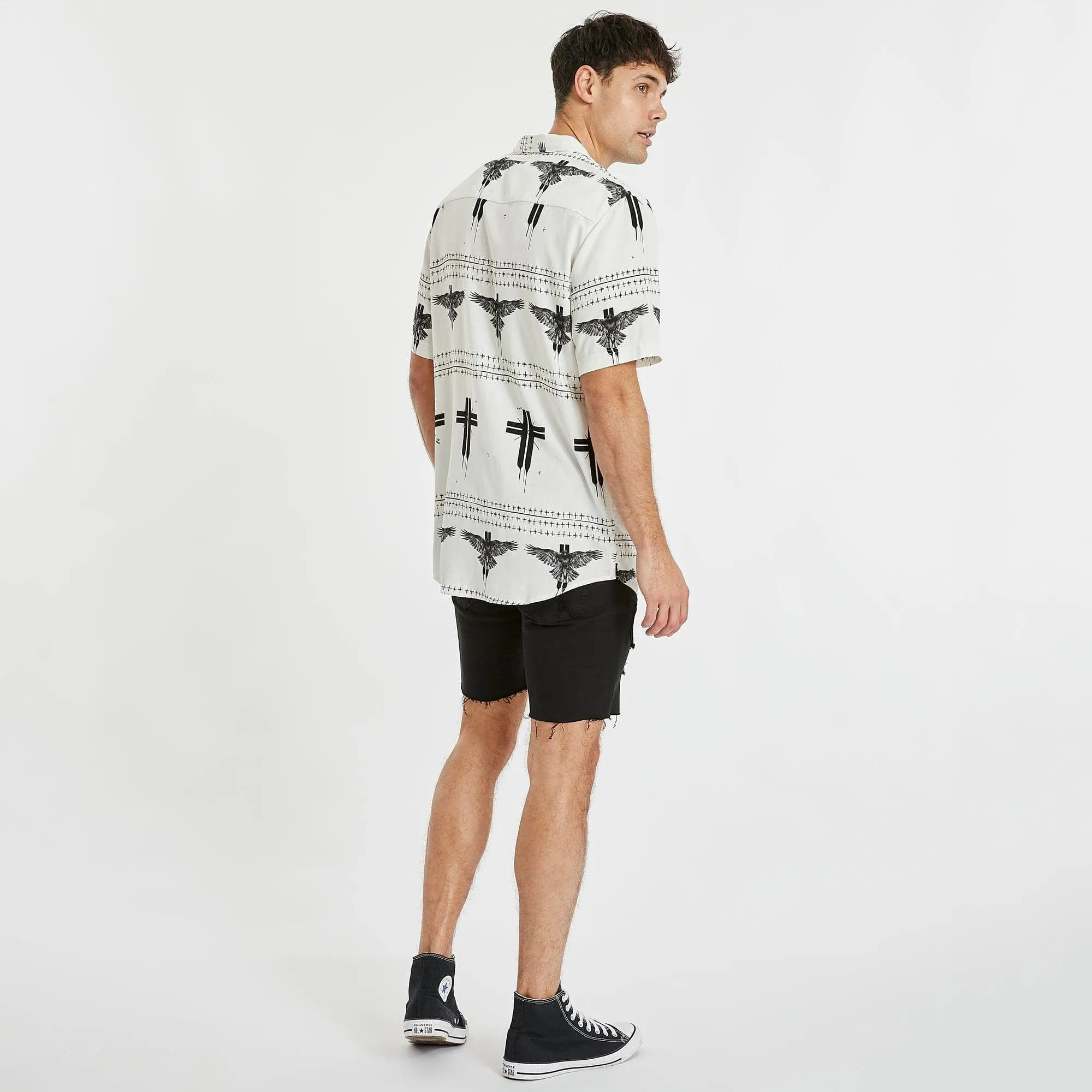 KISS CHACEY Mens Malibu Relaxed Short Sleeve Shirt White Print