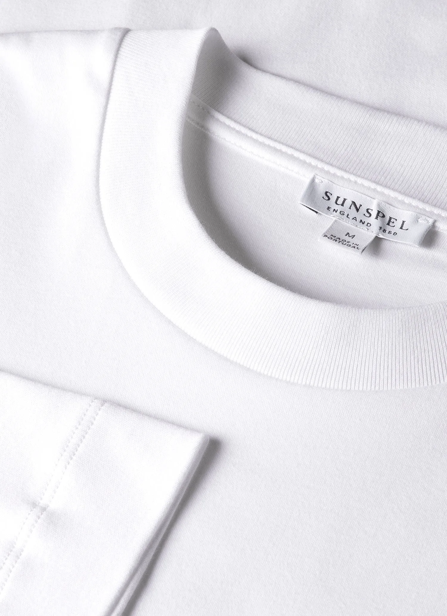Men's Long Sleeve Heavyweight T-shirt in White Sunspel