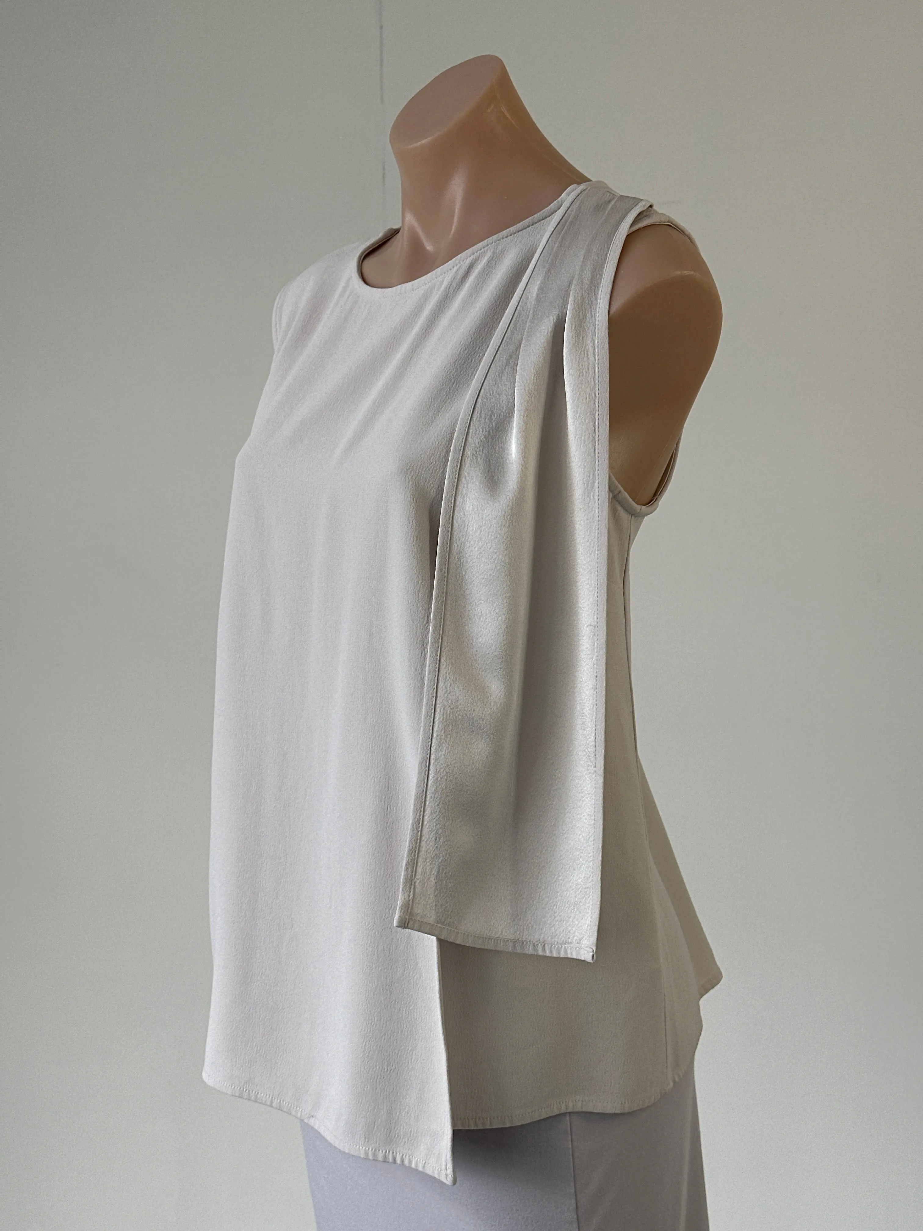 Perri Cutten | top | size 10 | sleeveless | made in Australia 🇦🇺