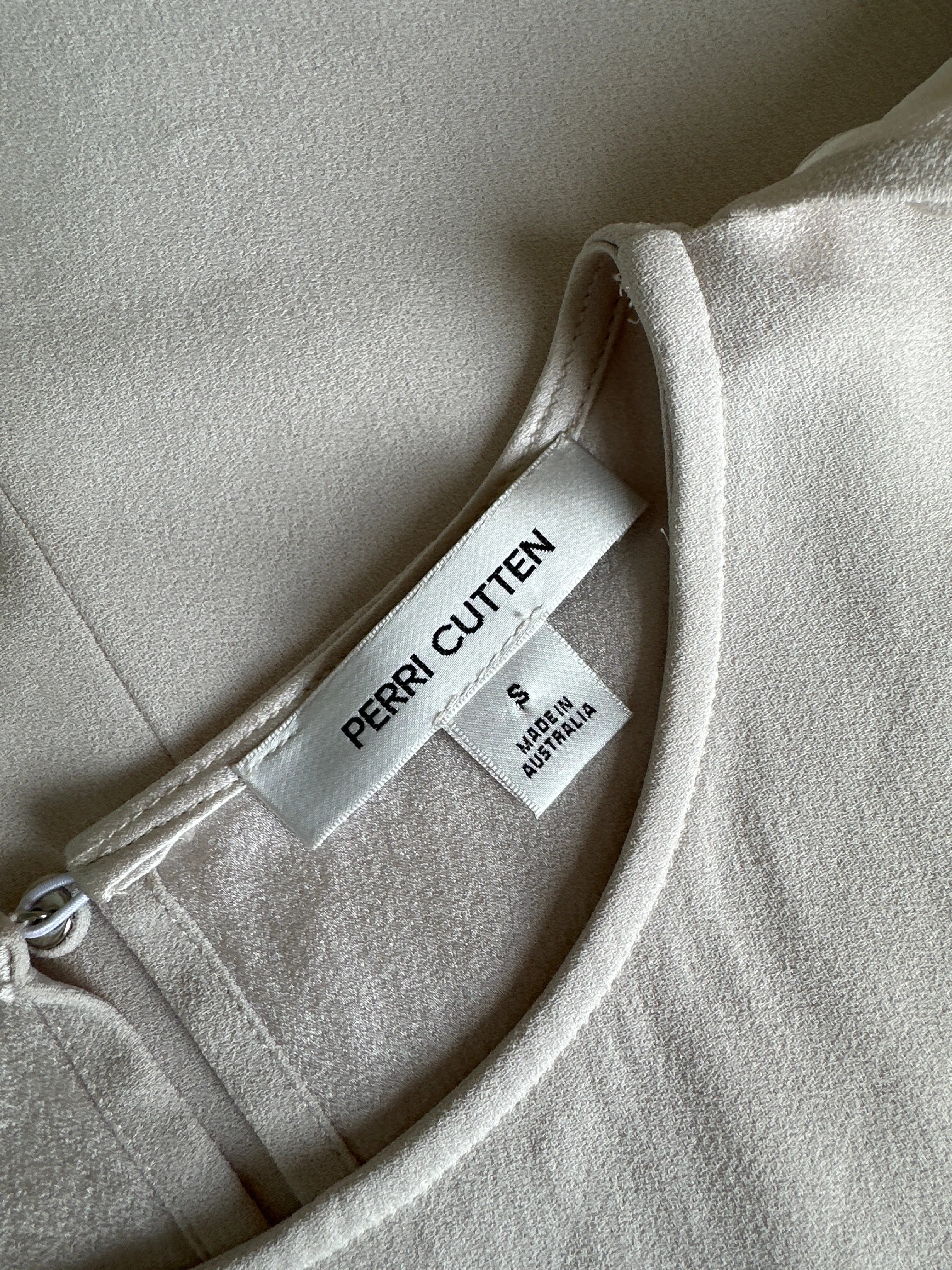 Perri Cutten | top | size 10 | sleeveless | made in Australia 🇦🇺
